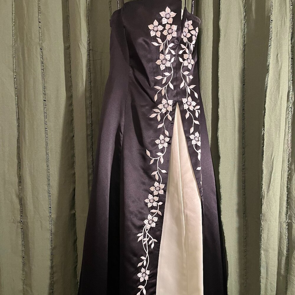 🖤 Vintage Morgan & Co Strapless Embroidered Gown | Black & Ivory | Size 9/10